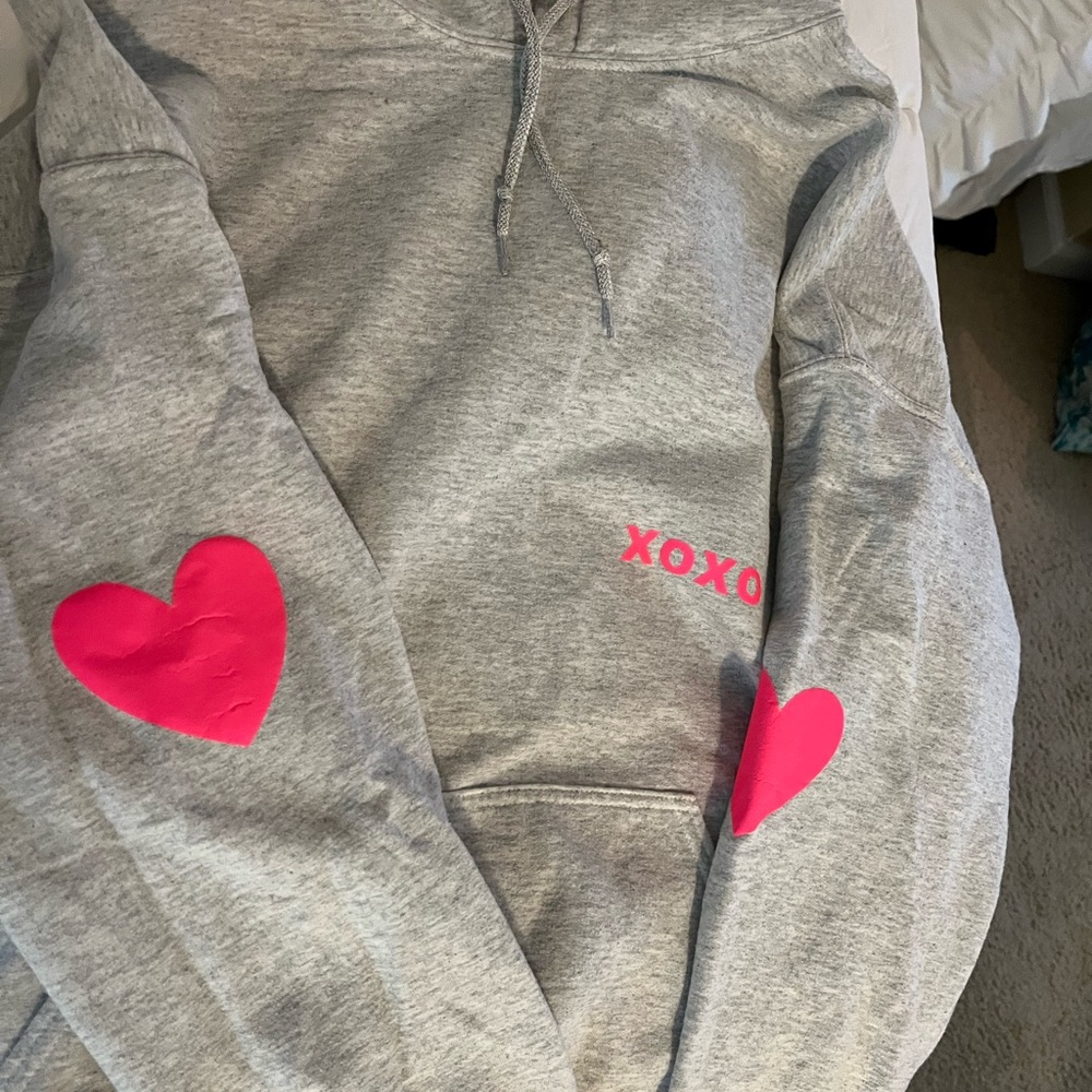 XOXO hoodie!